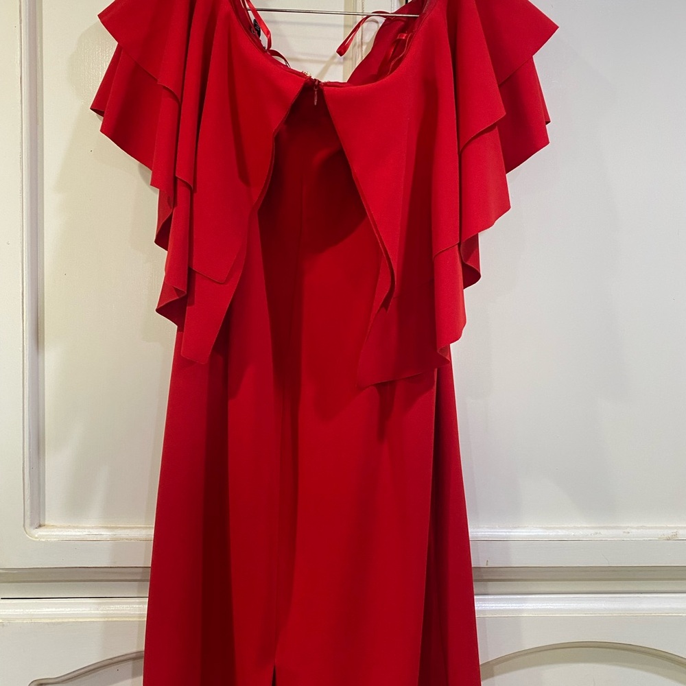 Cocktail dress off the shoulders